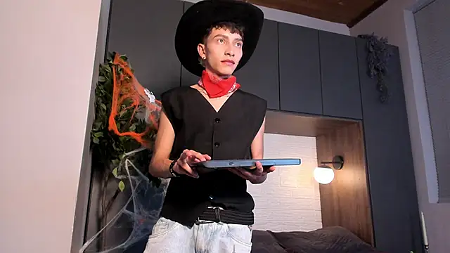 Tiam muller online show from October 31, 2025, 3:58 am