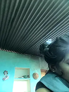 Snapshot of Ragni_bhargav chatting on December 18, 2025, 9:25 am Ragni bhargav online show from December 18, 2025, 9:25 am