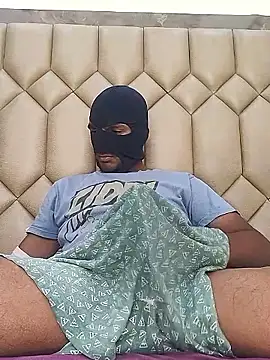 Snapshot of Mysterious_Prince chatting on December 4, 2025, 6:01 am Mysterious Prince online show from December 4, 2025, 6:01 am