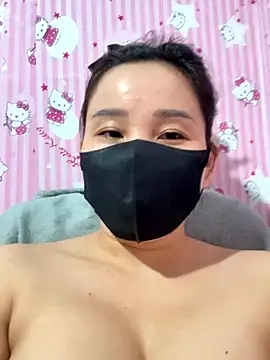 Snapshot of Tailoc2k3 chatting on October 28, 2025, 5:56 pm Tailoc2k3 online show from October 28, 2025, 5:56 pm