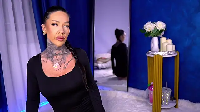 ScarletNoir online show from April 2, 2026, 5:14 am