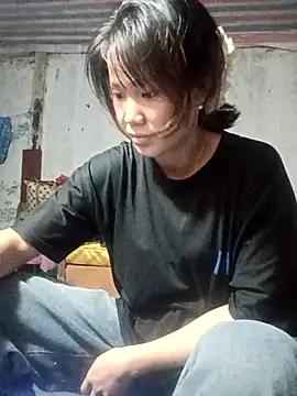 Snapshot of Lin-a- chatting on October 26, 2025, 4:57 am Lin-a- online show from October 26, 2025, 4:57 am
