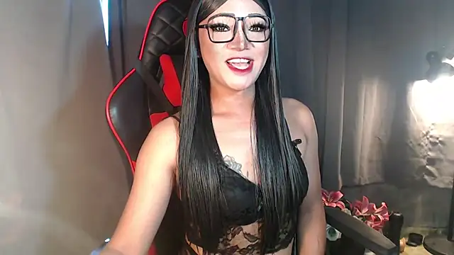 smokeprincess online show from November 4, 2025, 5:50 pm