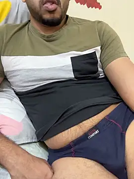 Handsome8677 online show from February 4, 2026, 8:09 am