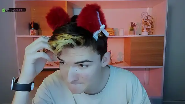 jordi ser online show from December 1, 2025, 7:26 pm