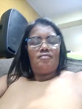 Snapshot of Pessoa54 chatting on October 28, 2025, 12:33 am Pessoa54 online show from October 28, 2025, 12:33 am