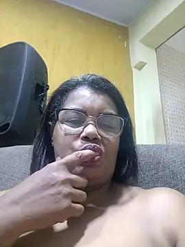 Snapshot of Pessoa54 chatting on November 26, 2025, 2:11 am Pessoa54 online show from November 26, 2025, 2:11 am