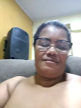 Snapshot of Pessoa54 chatting on November 19, 2025, 12:43 am Pessoa54 online show from November 19, 2025, 12:43 am