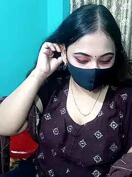 Snapshot of Porimoni22 chatting on February 21, 2026, 11:18 pm Porimoni22 online show from February 21, 2026, 11:18 pm