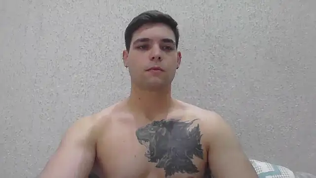 Snapshot of Zure-xxx chatting on May 28, 2026, 12:40 am Zure-xxx online show from May 28, 2026, 12:40 am