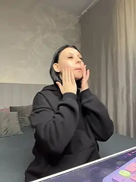Snapshot of ChloeBrut chatting on May 13, 2026, 11:56 pm ChloeBrut online show from May 13, 2026, 11:56 pm