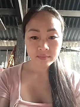 Spring-mky online show from December 3, 2025, 1:39 am