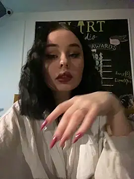 AliceLune online show from January 14, 2026, 4:16 am