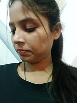 Snapshot of Anshika1431 chatting on November 14, 2025, 5:55 am Anshika1431 online show from November 14, 2025, 5:55 am