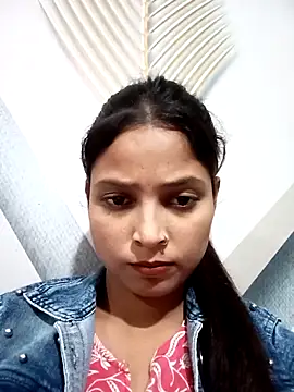 Snapshot of Anshika1431 chatting on November 19, 2025, 4:18 pm Anshika1431 online show from November 19, 2025, 4:18 pm