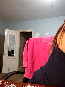 Snapshot of Skullmilf25 chatting on November 3, 2025, 3:48 pm Skullmilf25 online show from November 3, 2025, 3:48 pm