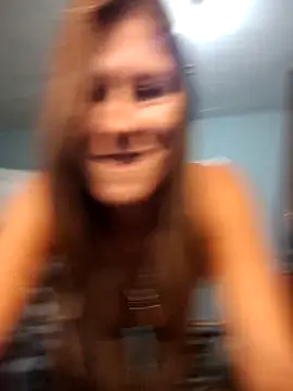 Snapshot of Skullmilf25 chatting on October 31, 2025, 2:57 pm Skullmilf25 online show from October 31, 2025, 2:57 pm