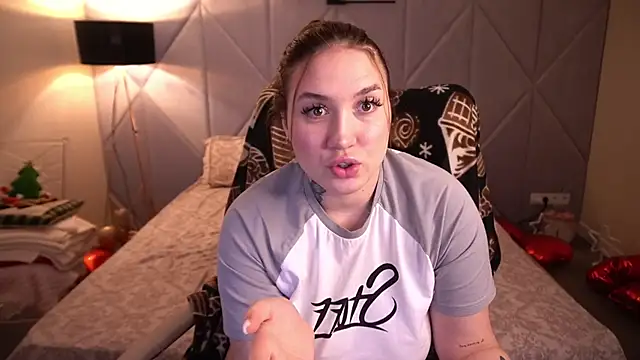 AmiraChase online show from February 27, 2026, 1:44 pm