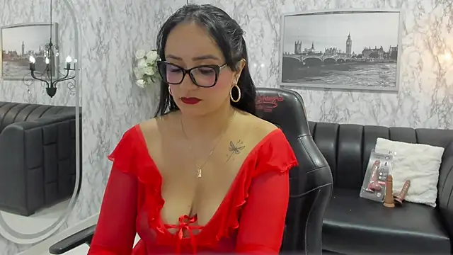 Snapshot of AlexandraMilff chatting on December 18, 2025, 11:41 pm AlexandraMilff online show from December 18, 2025, 11:41 pm