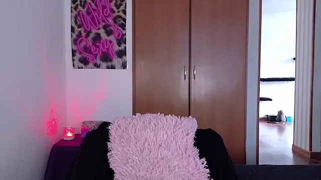 KittyJane online show from July 18, 2026, 1:09 pm