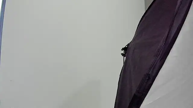 AuroraChannn online show from April 21, 2026, 11:11 pm