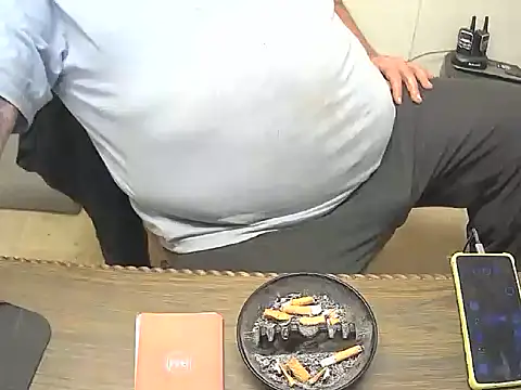 awynn1980 online show from December 1, 2025, 9:26 pm