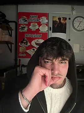 emir343475 online show from February 11, 2026, 9:36 pm