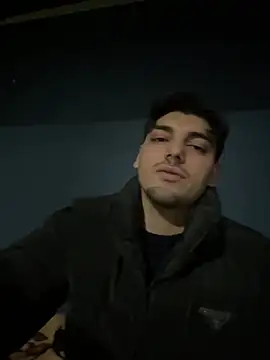 emir343475 online show from February 1, 2026, 6:17 pm