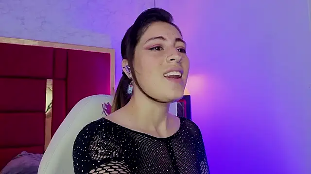 Snapshot of moon_winy chatting on February 16, 2026, 11:20 am moon winy online show from February 16, 2026, 11:20 am