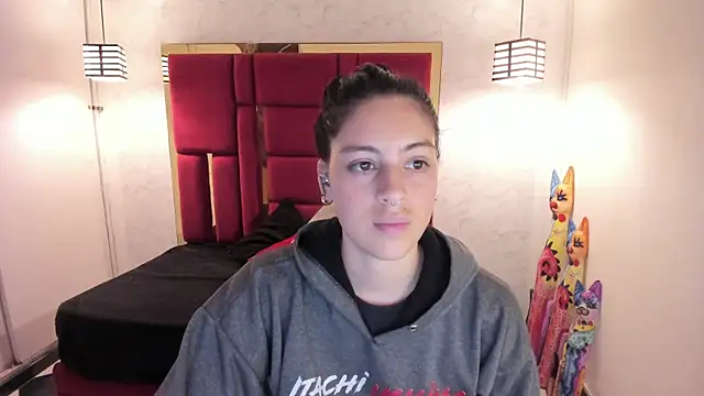 Snapshot of moon_winy chatting on November 4, 2025, 11:36 am moon winy online show from November 4, 2025, 11:36 am