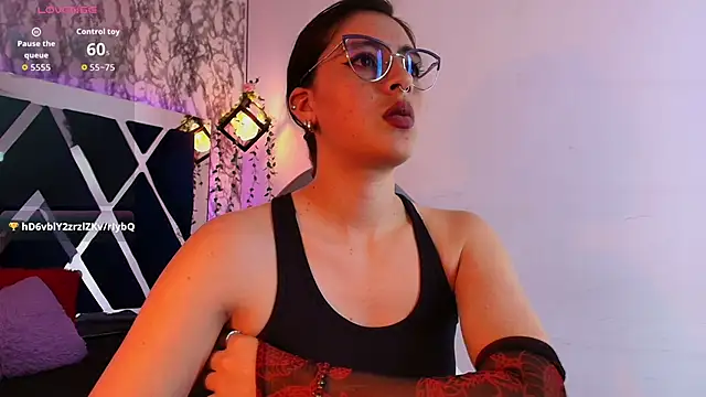 Snapshot of moon_winy chatting on May 11, 2026, 4:15 pm moon winy online show from May 11, 2026, 4:15 pm