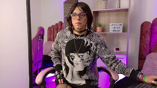 Snapshot of Lullaby_Charade chatting on December 19, 2025, 12:18 pm Lullaby Charade online show from December 19, 2025, 12:18 pm