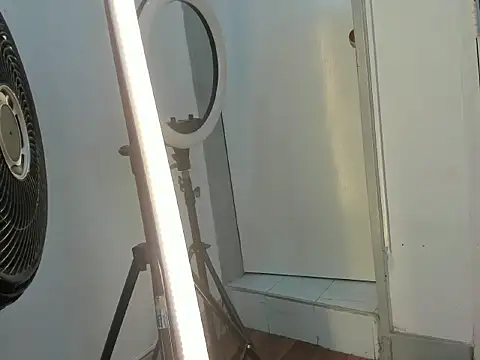 Alanna miaw online show from November 6, 2025, 5:55 am