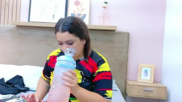 Tessa Stone online show from January 8, 2026, 3:12 am