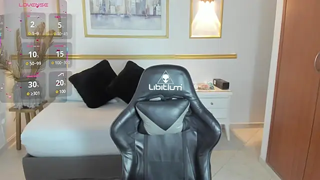 Snapshot of karlyy_ chatting on December 1, 2025, 7:37 pm karlyy online show from December 1, 2025, 7:37 pm