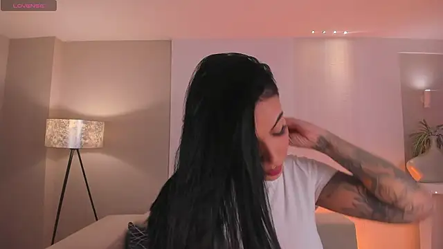 ChristineFord  online show from February 27, 2026, 1:00 pm