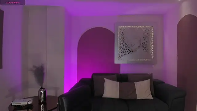 ChristineFord  online show from May 29, 2026, 11:16 am