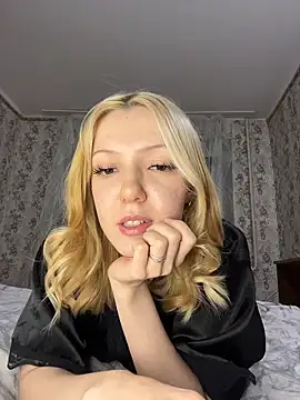 AlexandraXKitty online show from February 25, 2026, 11:37 pm