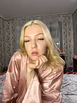 AlexandraXKitty online show from February 13, 2026, 1:49 am