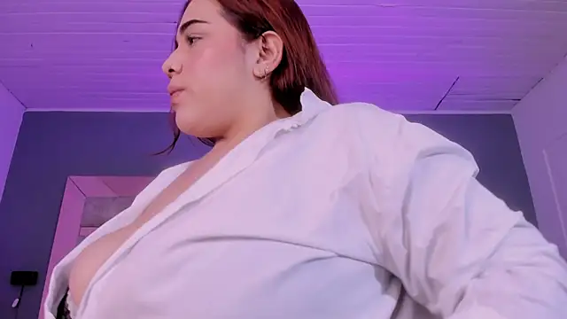 Snapshot of VictoriaCortezz chatting on October 23, 2025, 3:38 am VictoriaCortezz online show from October 23, 2025, 3:38 am