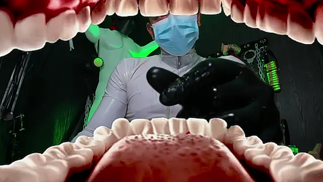 Master Connor BDSM online show from April 21, 2026, 1:42 am