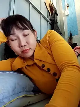 Snapshot of Ana-love2025 chatting on December 5, 2025, 12:43 am Ana-love2025 online show from December 5, 2025, 12:43 am