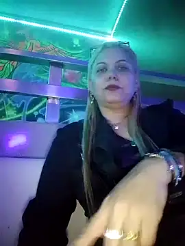 Lvna6969 online show from November 14, 2025, 10:46 pm