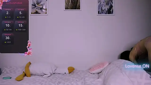 3 Cara Delfie 4 online show from November 15, 2025, 12:14 am