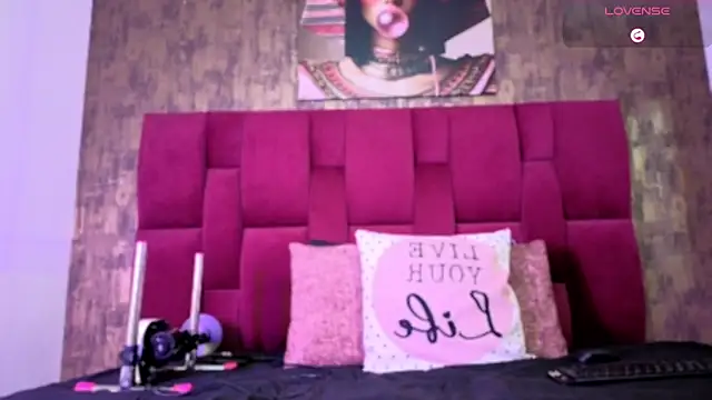 Snapshot of camila__bouzas chatting on February 21, 2026, 11:56 am camila bouzas online show from February 21, 2026, 11:56 am