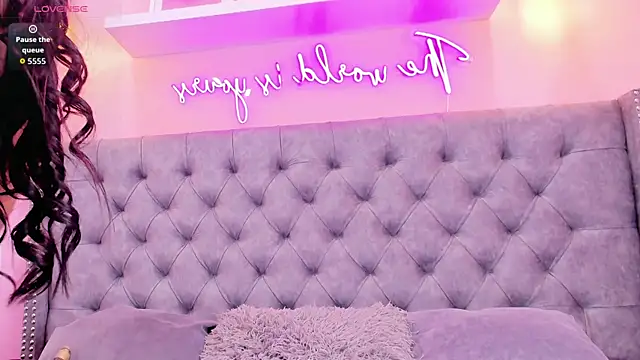 Sophiia 77 online show from November 1, 2025, 10:36 pm