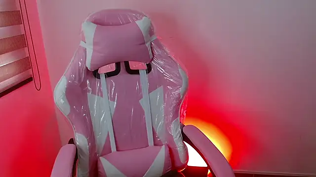 Snapshot of kathy_de chatting on October 22, 2025, 6:18 pm kathy de online show from October 22, 2025, 6:18 pm