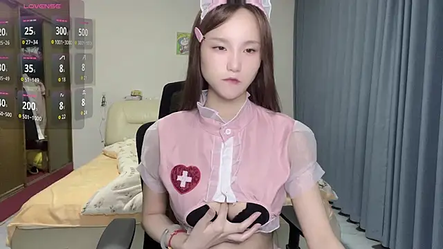 Momo-999 online show from December 20, 2025, 2:20 pm