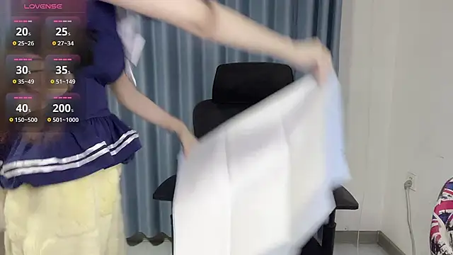 Snapshot of Momo-999 chatting on November 10, 2025, 4:45 pm Momo-999 online show from November 10, 2025, 4:45 pm