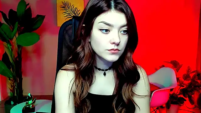 AnaSteisher online show from November 12, 2025, 1:26 pm